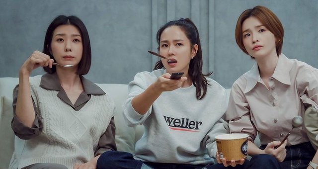 ‘Thirty-Nine’ Stars Son Ye Jin, Jeon Mi Do, Kim Ji Hyun Flaunt Decade Long Friendship in New….jpg