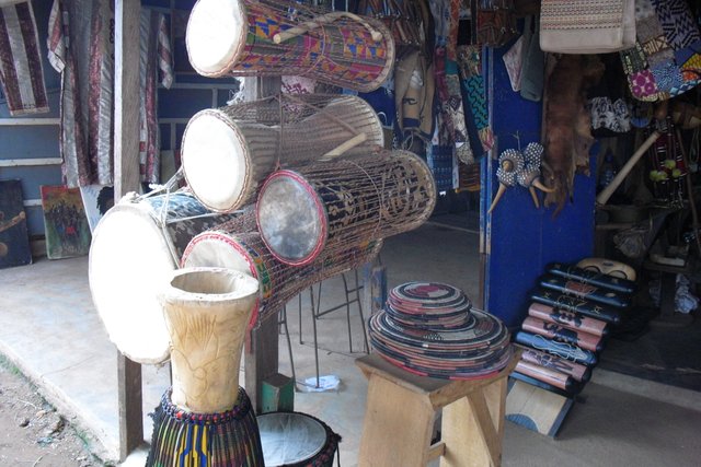 Talking_drums.Ghana.jpeg