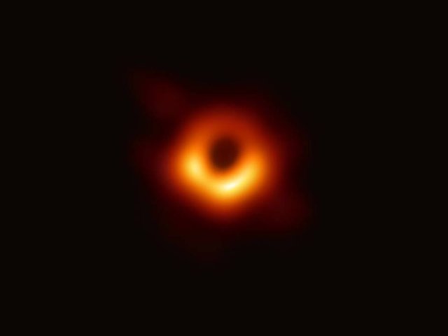 la-primera-foto-de-un-agujero-negro-185881-3.jpg
