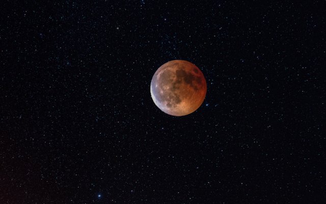 blood moon insta (1 of 1).jpg