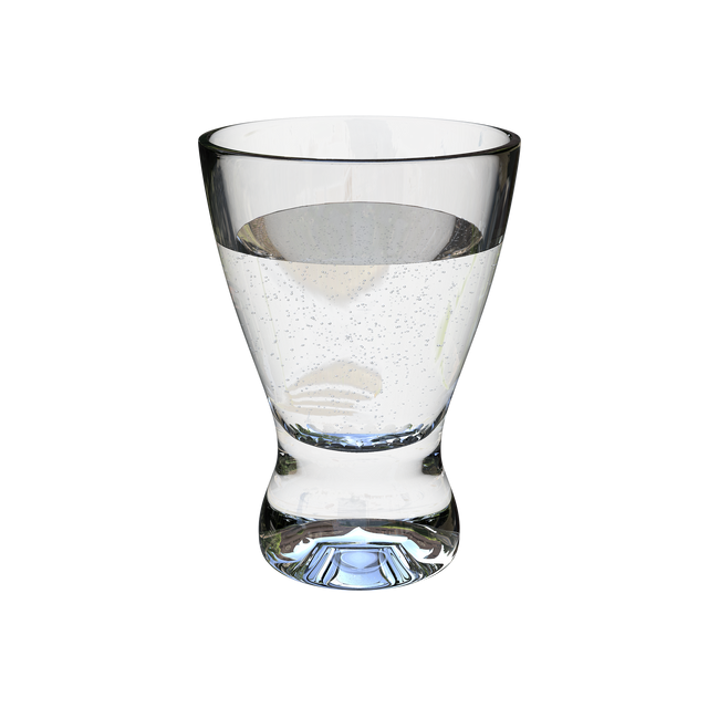 a-glass-of-water-3246432_1920.png