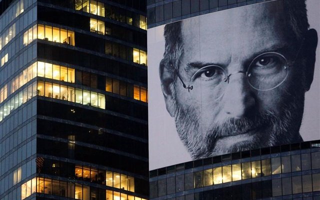 10+great+quotes+from+Steve+Jobs.jpg