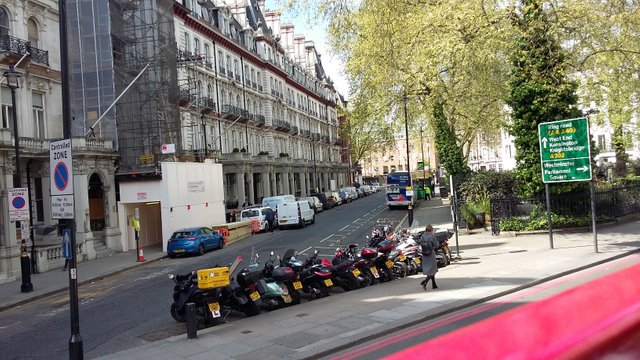 London from A bus.jpg