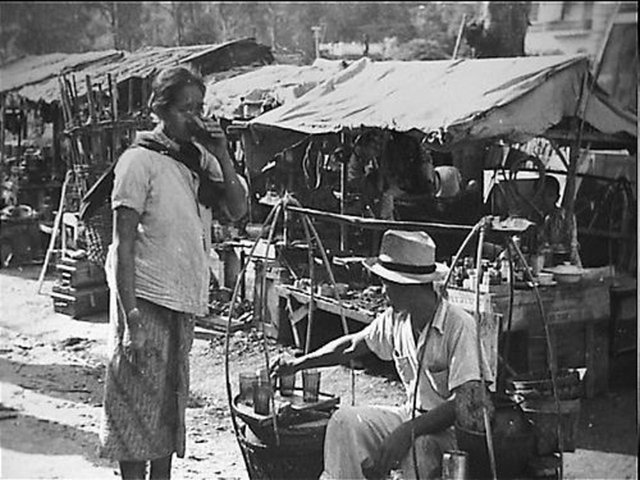 Pasar di Semarang, 1950. DLC..jpg