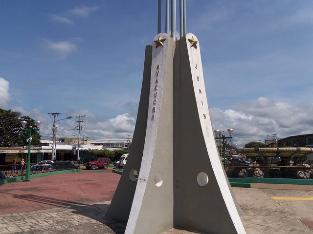 monumento ala bandera.jpg