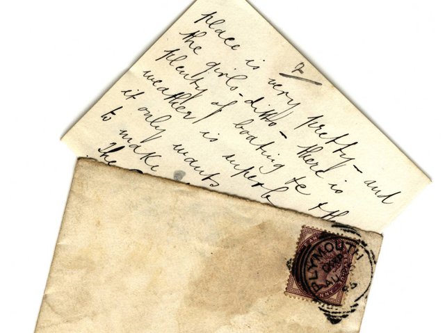 una-carta-llega-al-buzon-100-anos-despues-de-su-envio.jpg