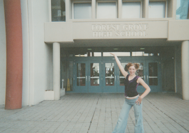 2004 apx Sonya Mack FGHS ENtrance.png