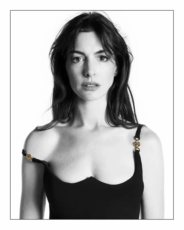 anne-hathaway-wearing-versace.webp