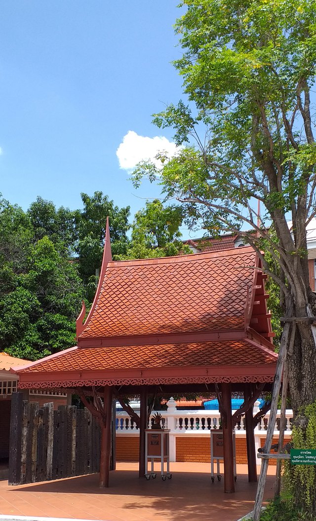 Wat Phasuk Maneejak35.jpg