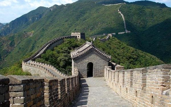 la-gran-muralla-china-no-se-ve-desde-el-espacio-y-otras-24-mentiras_full_landscape.jpg