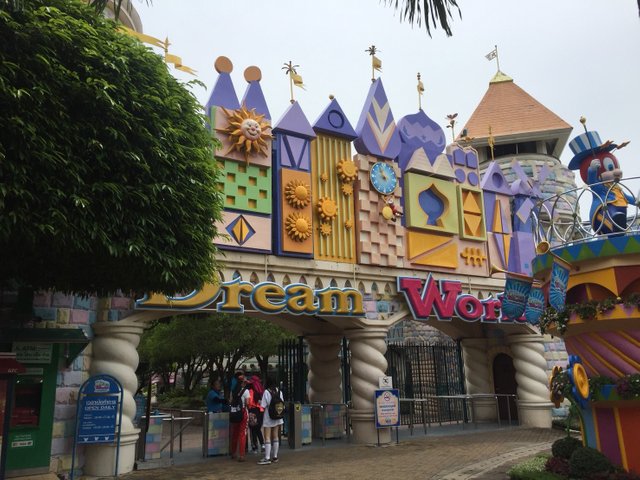 LOOK: You Need To Visit Dreamworld Amusement Park In Bangkok
