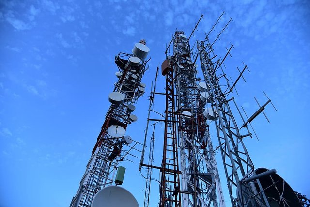 antenna-cell-tower-cellphone-masts-clouds.jpg