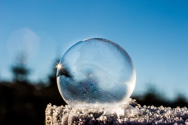 frozen-bubble-1943224_1280.jpg