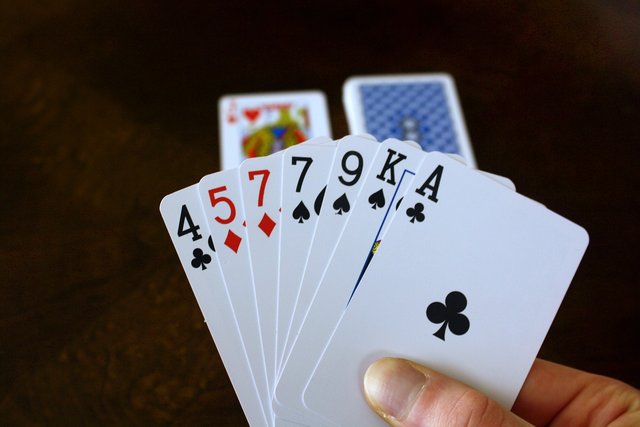 playing-cards-6098542_1280.jpg