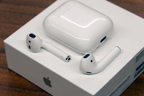 original-apple-airpods-500x500.jpg