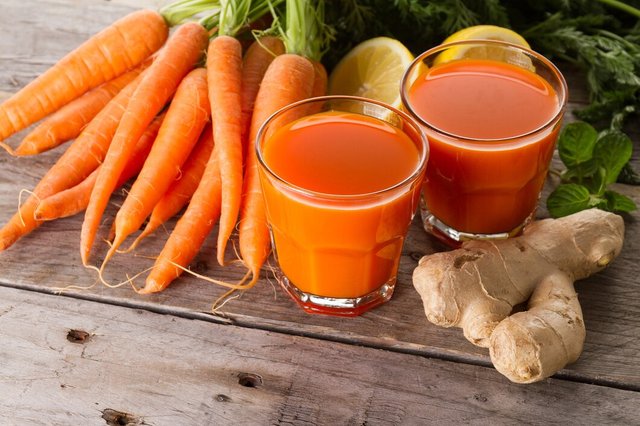 carrot-smoothie_23-2147684410.jpg