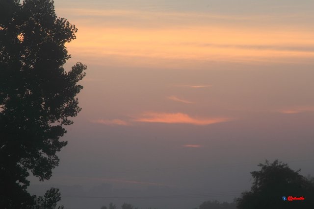 sunrise dawn clouds colorful SR0095.JPG