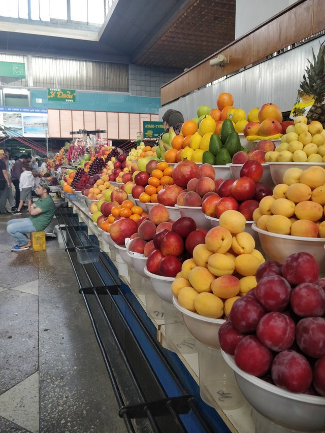 market fruit.jpg