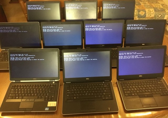 USQ Laptops 2.jpg