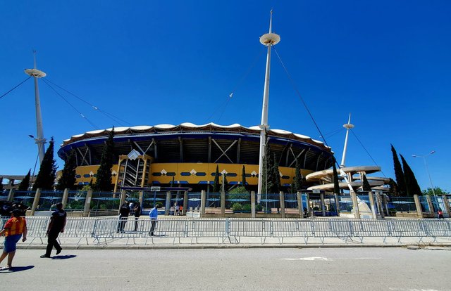 vue extérieur du stade.jpg