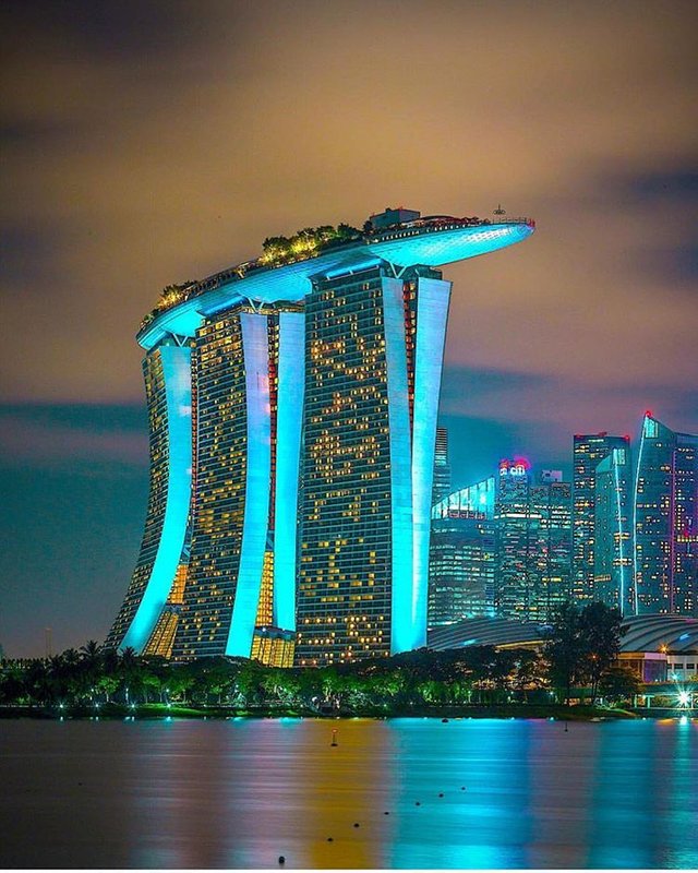 Singapore Night.jpg