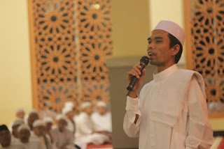 ustadz abdul somad lc.jpg