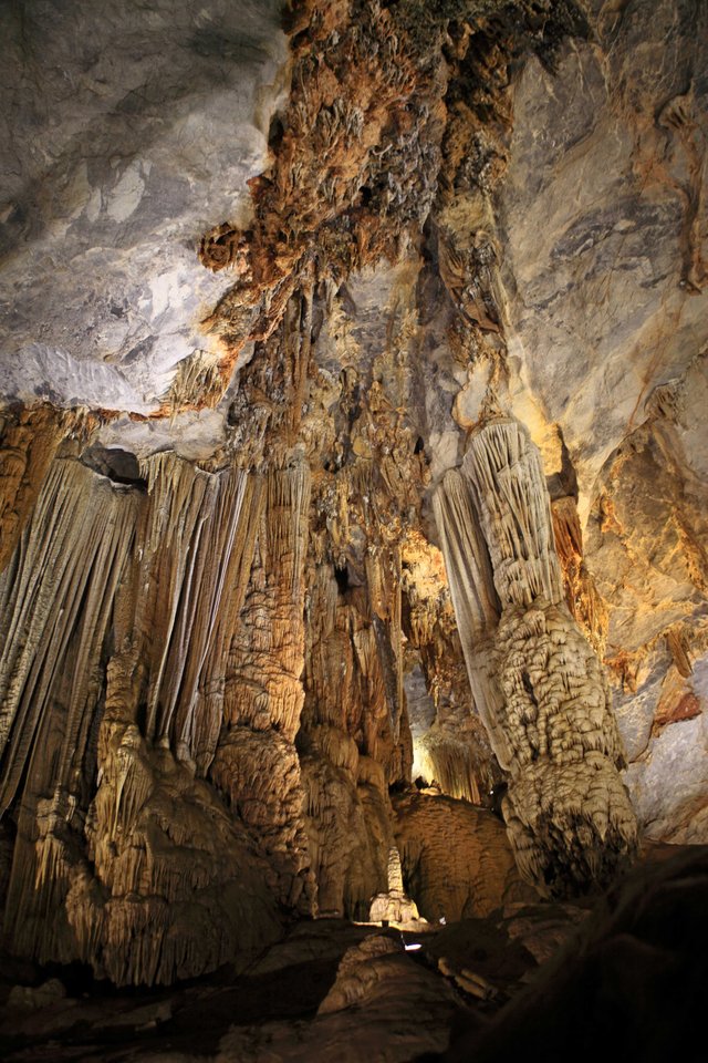 stalactite and stalagmite1.jpg