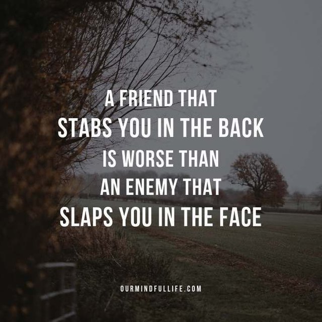 fake-friends-quotes-OurmindfulLife.com-7.jpg