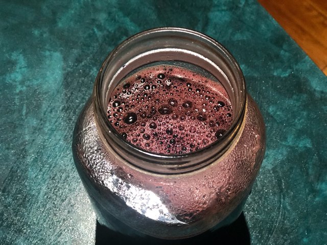 Foamy mulberry syrup