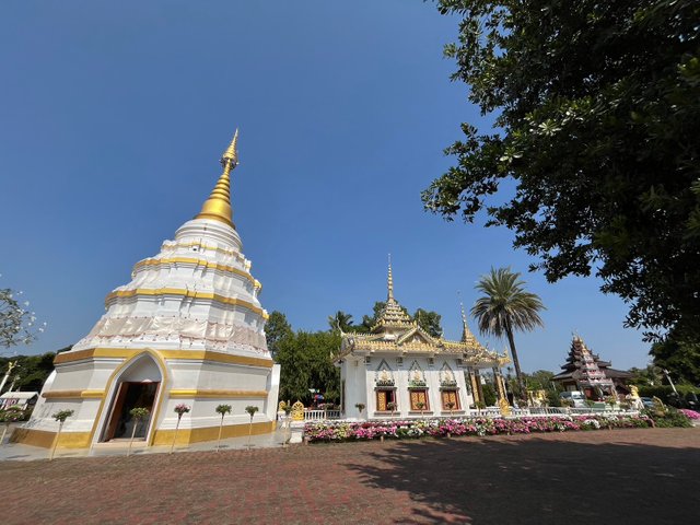 Wat Nantaram3.jpg