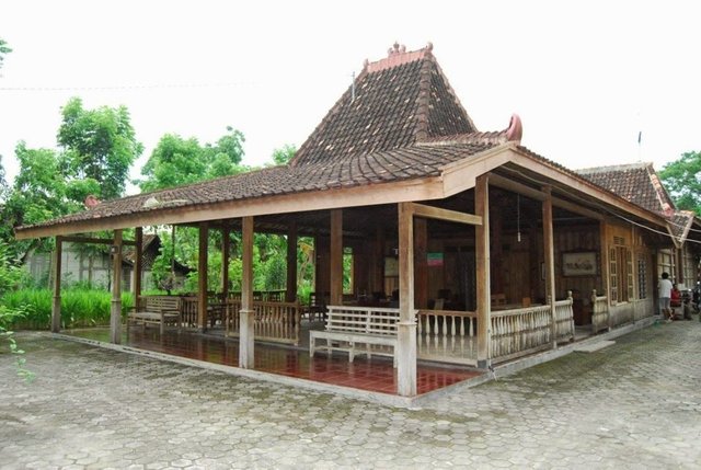 Rumah-Adat.jpg