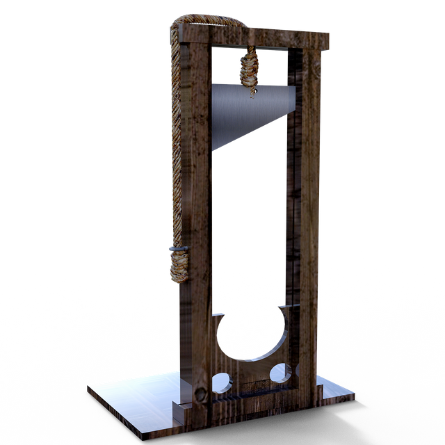 guillotine-2623353_1280.png