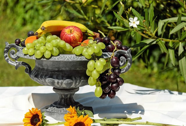 fruit-bowl-1600003_1280.jpg