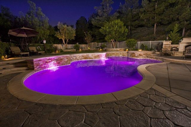 pentairr-amerliter-16-color-led-pool-light-12-or-120v-15-150-ft-cord-home-garden-pool-spa-pentair-544114_2048x.jpg