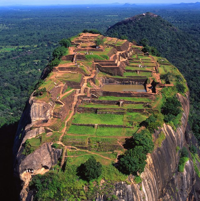 19-sigiriya_top-01.jpg