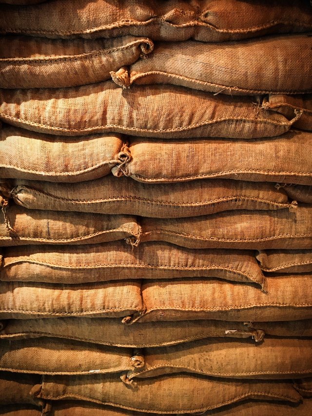 sacks-1836329_1280.jpg