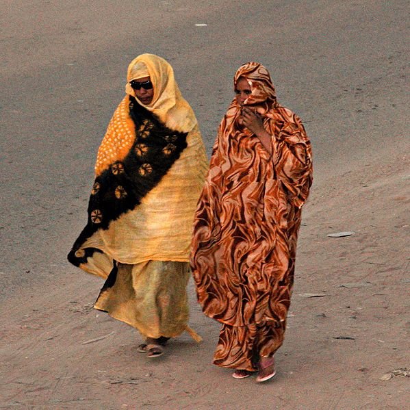 599px-Mauritanian_women.jpg