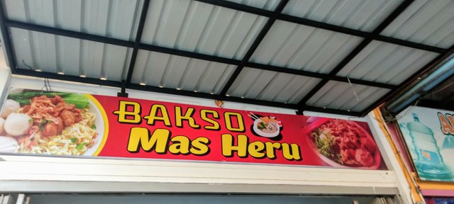 warung mas heru.jpg