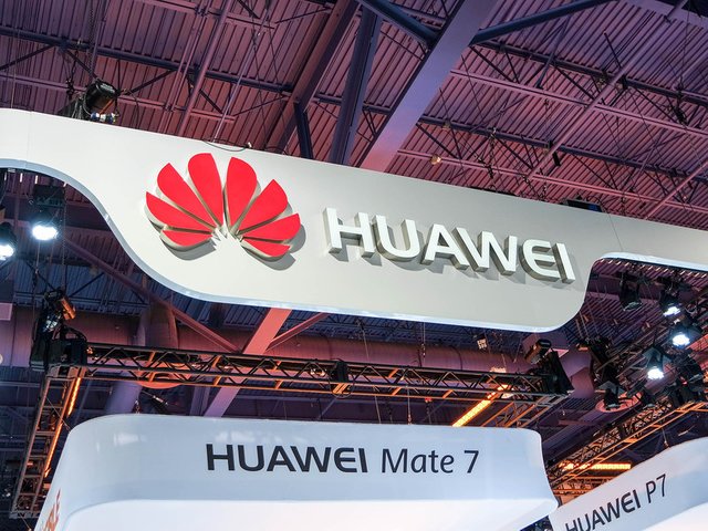 huawei-logo-ces-2015.jpg