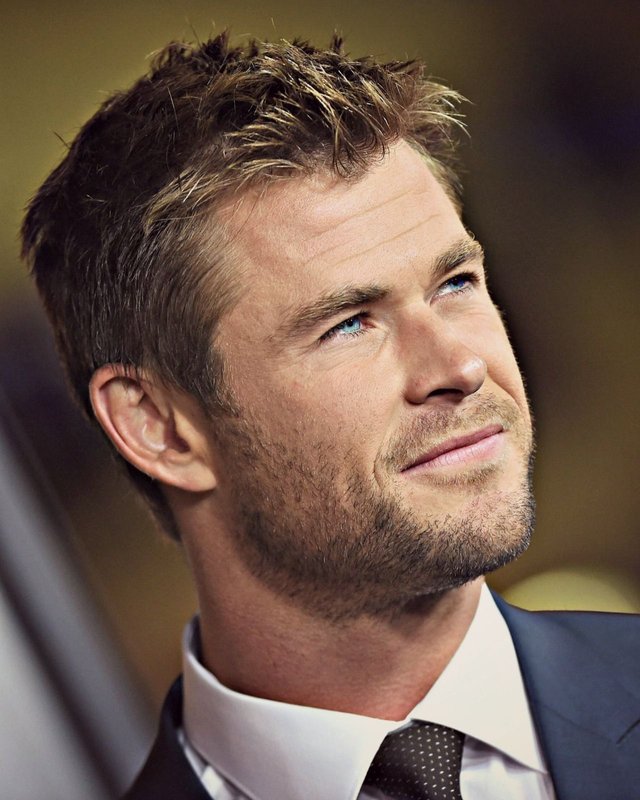 Chris Hemsworth.jpeg