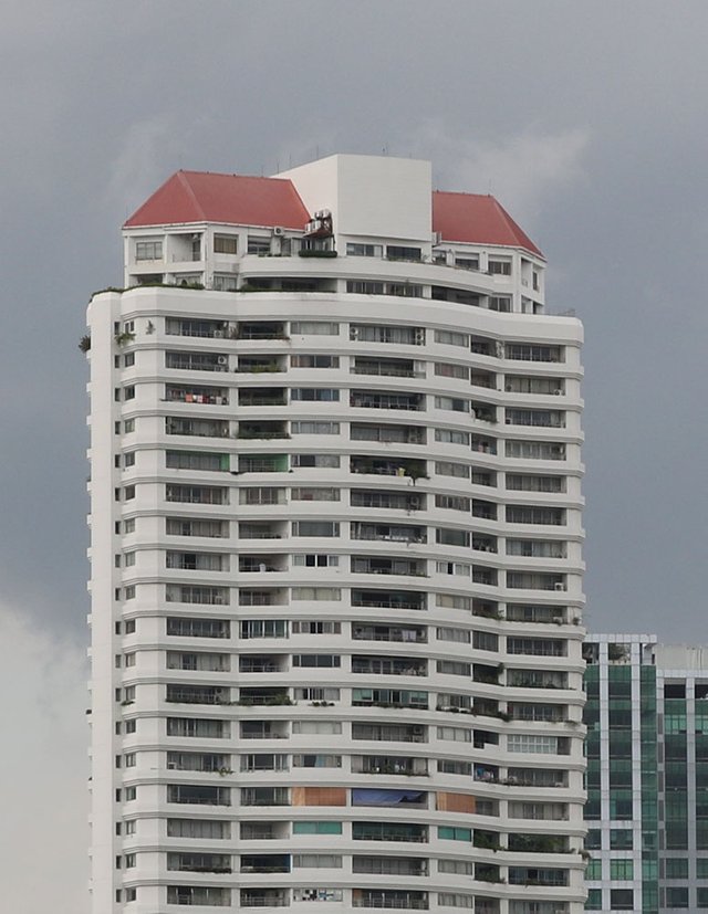 penthouses-in-bangkok-2018-08-13.jpg