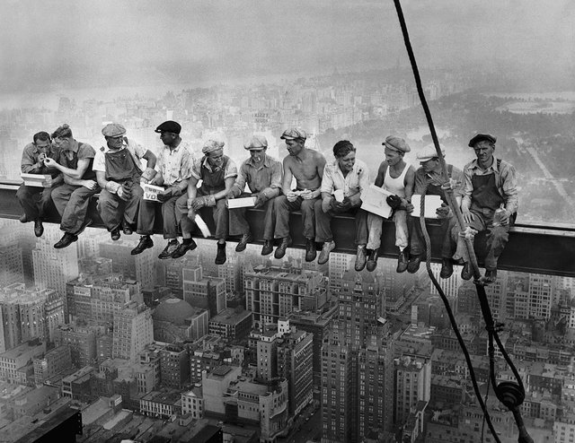 1280px-Lunch_atop_a_Skyscraper.jpg