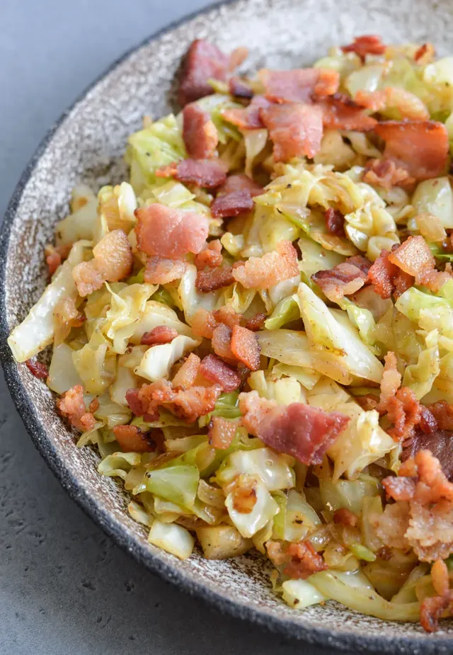 easy-keto-bacon-fried-cabbage-low-carb-side-dish-recipe-2.webp