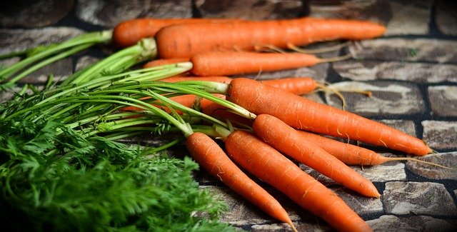 carrots-2387394_640.jpg