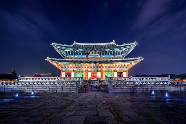 Gyeongbokgung-palace-Seoul-Front-view-of-palace.jpg