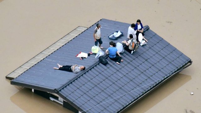 japan-flood-10.jpg