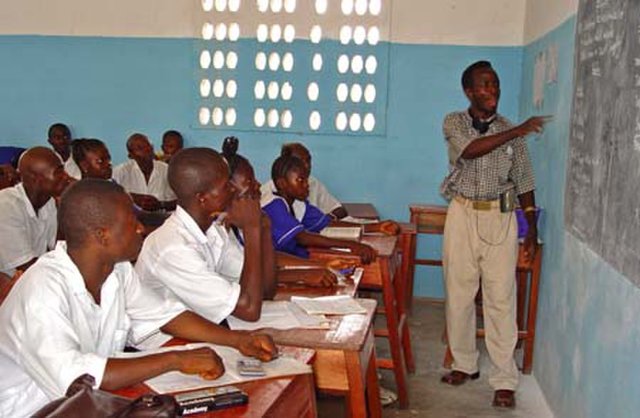 Classroom_at_a_seconday_school_in_Pendembu_Sierra_Leone.jpg