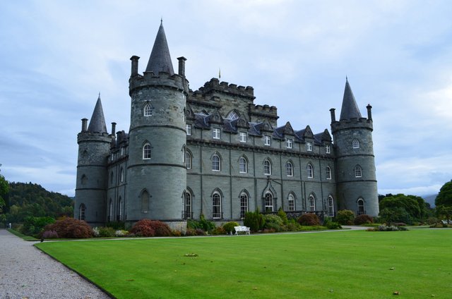 lush-landscape-inveraray-castle-argyll-scotland.jpg