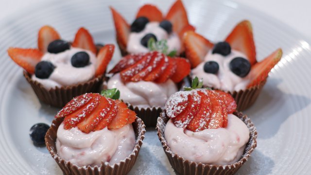 strawberry cheesecake mousse chocolate cups.jpg