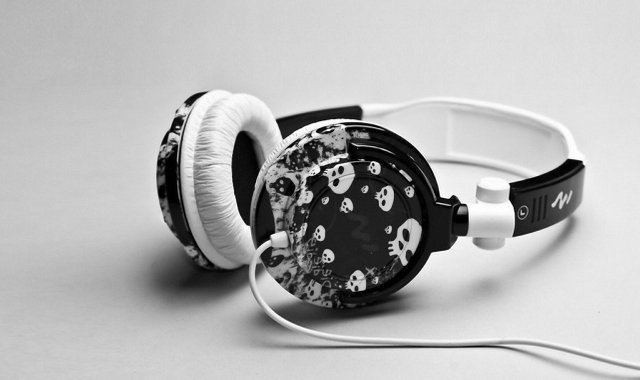 skull-headphones-wallpaper-58695-60469-hd-wallpapers.jpg